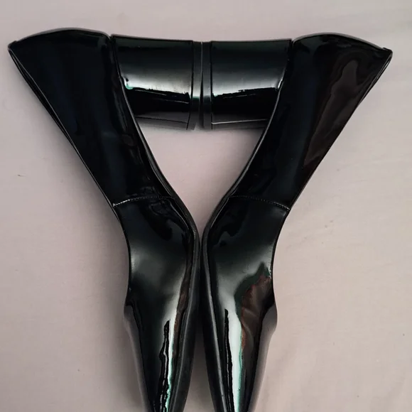 Calvin Klein Square Toe Round Heels - Picture 3 of 4